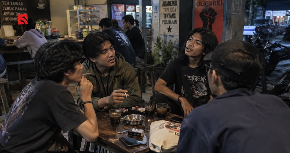Tongkrongan adalah Basis Massa Terakhir